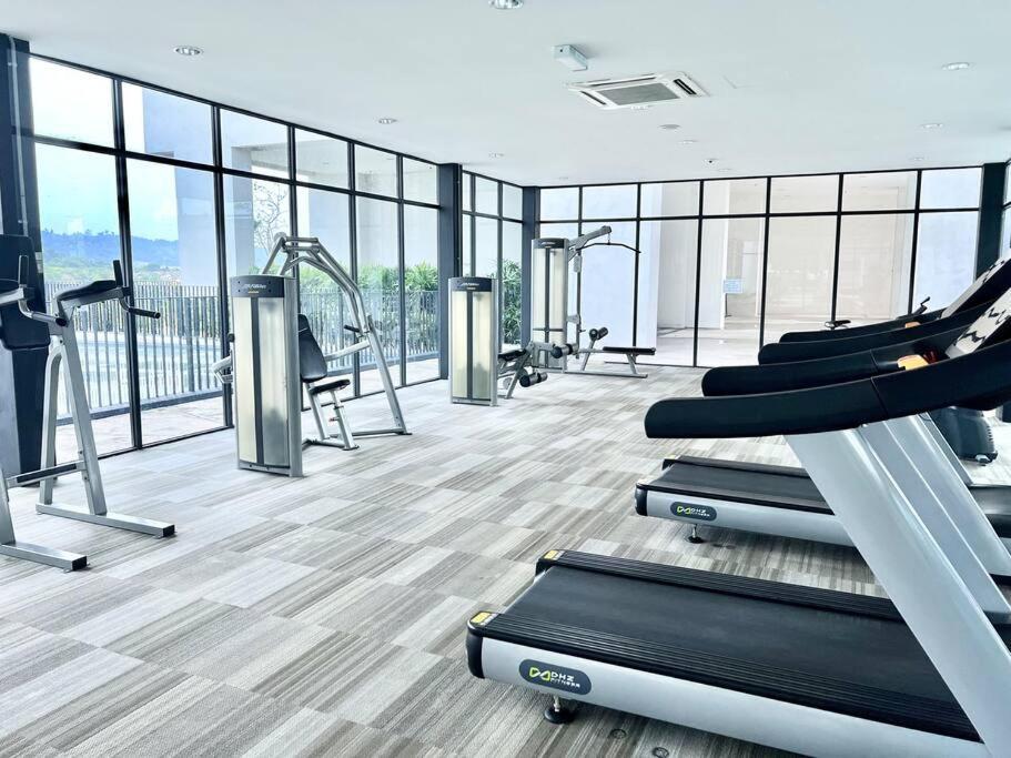 B Setia Alam 1-5 Pax Cozy Home Wifi&Tv Studio 3 Beds Trefoil 莎阿南 外观 照片